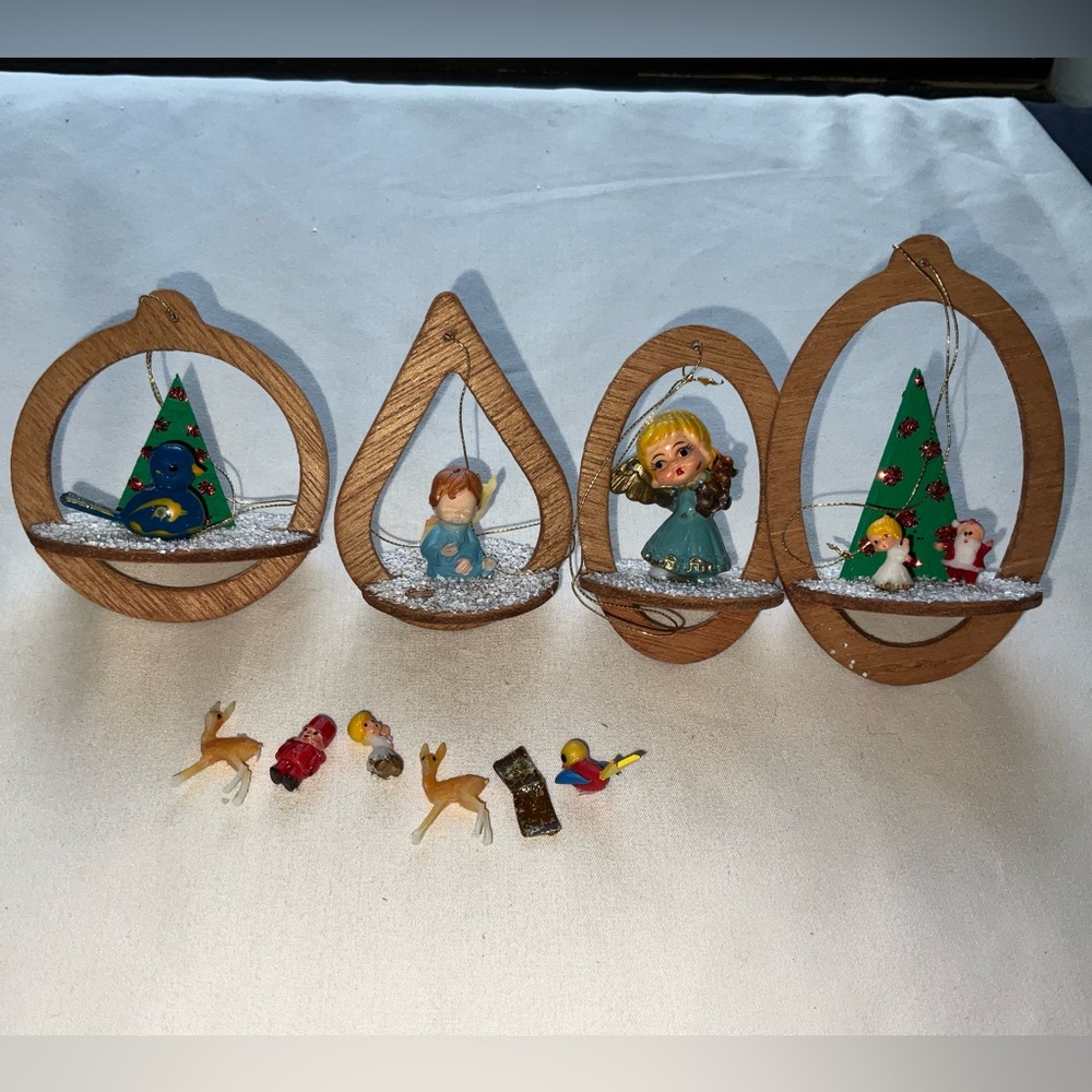 Vintage Lot of 4 Wooden Diorama Christmas Ornaments